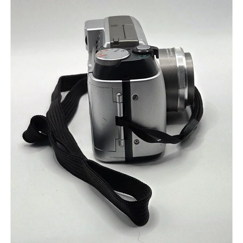 Olympus Camedia C-700 Ultra Zoom Vintage Digital Camera Bundle W/ Bag Lenses CCD